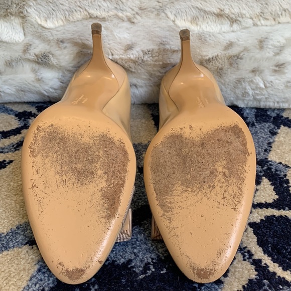 Salvatore Ferragamo NUDE Carla Patent leather with Bow Pumps - Picture 7 of 7